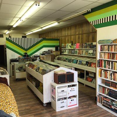 Red Onion Records & Books Inc