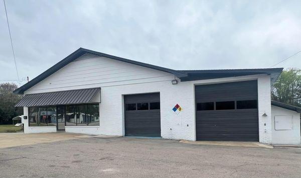 Local automotive service and repair garage here to provide excellent customer service and reliable repairs.