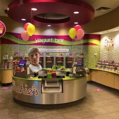 Menchie's Frozen Yogurt