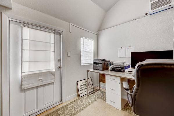 5 Star Boat and RV Storage Covered Trailer Storage in Georgetown, TX RV and Boat Office