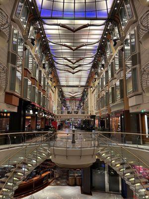 Royal Promenade, early am