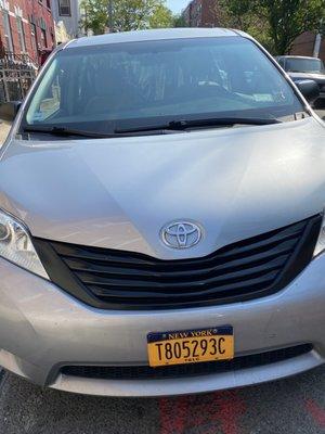 minivan service to JFK