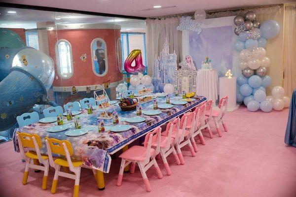 Happy Bees Indoor Playground