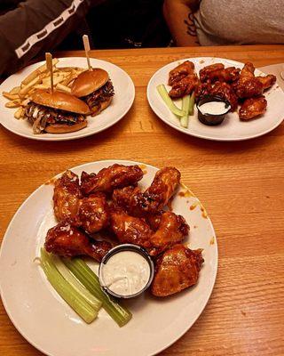 Classic Bone-In Wings Classic Burger