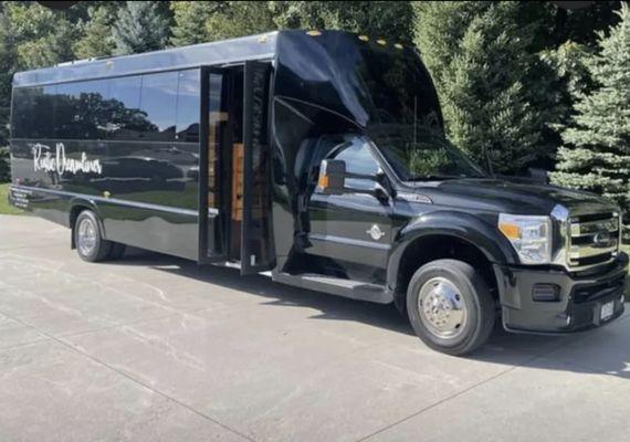 Legend Liner Party Bus & Limo