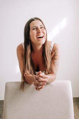 Headshot of Alexis Lively, cosmetic acupuncture and holistic microneedling specialist in NW Portland.