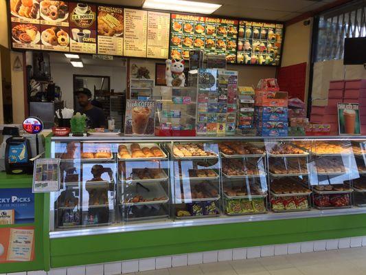 US Doughnuts and Croissants