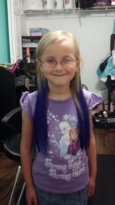 Jessica colored Stephanie's hair purple. She loves it!