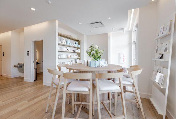 Beaty Bar (workshop table)