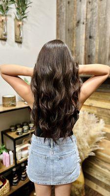 Beautiful wavy hair by Cindy