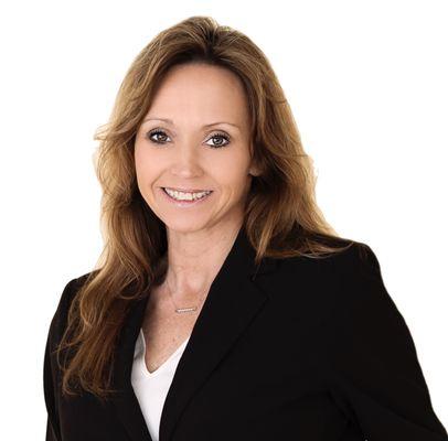 Steffanie Hensley, RE/MAX ATC local, hard working, dedicated Real Estate Agent. Platinum Club 2021, 2020. Children's Miracle Network Agent.