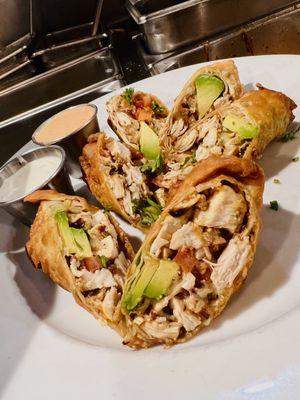 Avocado rolls with shrimp