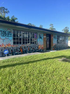 BattleHorse Cycle's
336 W. Macclenny Ave,
Macclenny, FL. 32063
For all your motorcycle needs! Specializing in Harley Davidson!