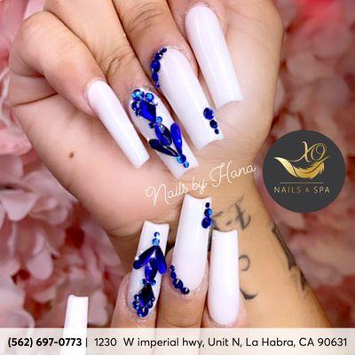 Fresh nails, fresh vibe!
Express your style with nail art that's as unique as you are. Book your nail art appointment today!
______
