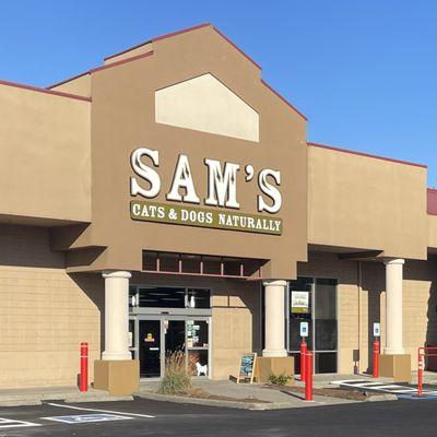 Sam's Cats and Dogs - 811 SE Everett Mall Way, Everett WA 98208
