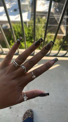 I always go to Jessica to do my nails and she never disappoints!!! She is always so patient and takes her time on my designs!