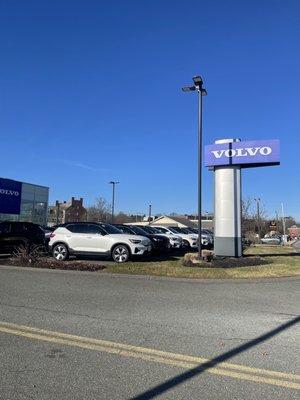 Volvo Cars Danvers