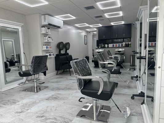 MaVi Salon & Beauty Lounge