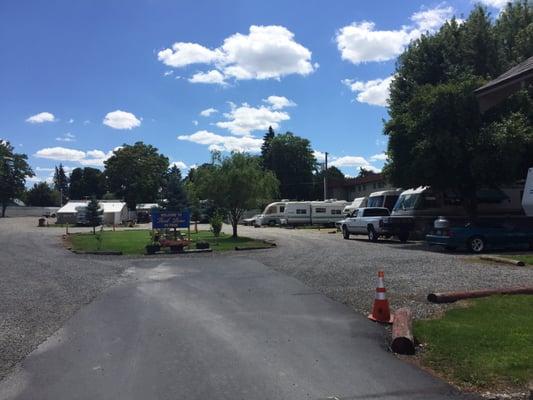 Park Lane Motel Suites & R V Park