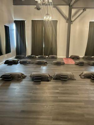Regular yoga room