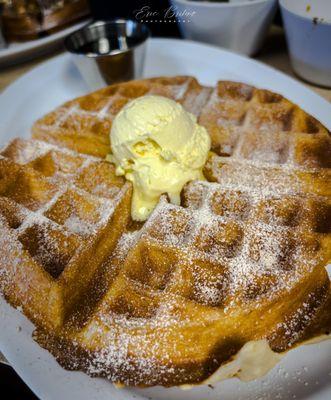 Day Day's BBQ & Waffle House