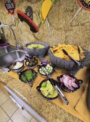 Saul's MX Kitchen Food Truck