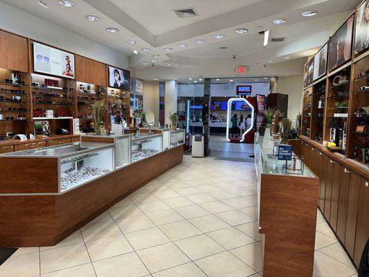 Cohen's Fashion Optical