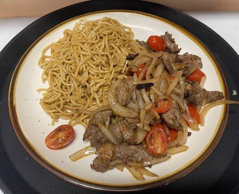 Shaking Beef with Garlic Noodles