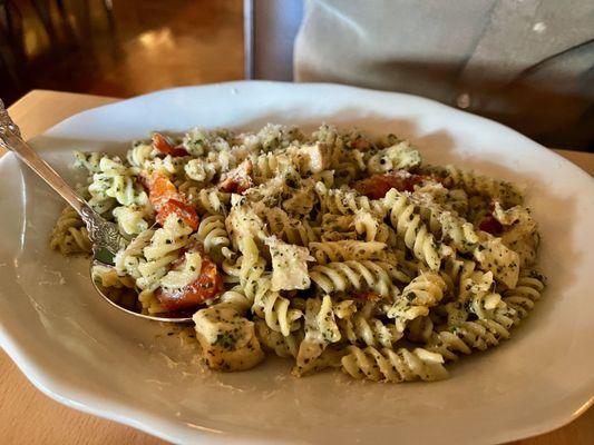 Chicken Pesto Fusili