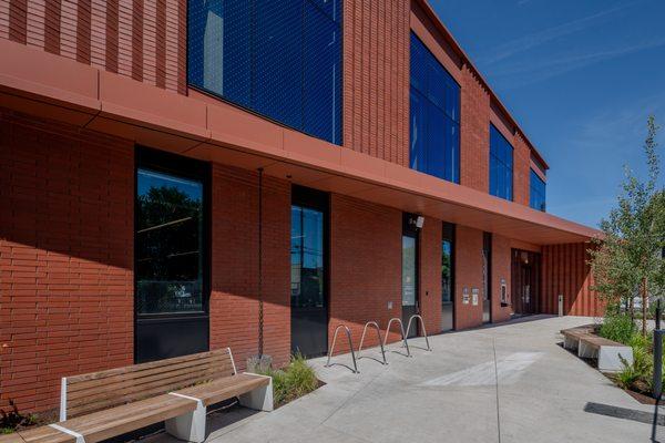 Russell Street exterior