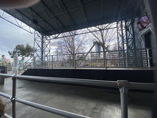 Two empty rows, and seats are working normally. Do better, Great America! Remove the time slots if you are leaving two rows empty.