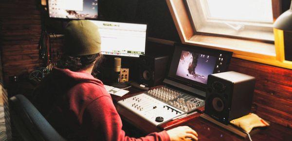 Brandon at Stone Tree Studio editing a clients work with E.U.T.S.