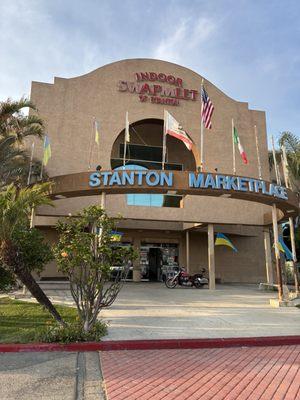 Indoor Swapmeet of Stanton