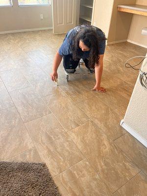 Maria, dedicated to doing the job to Lazona's exacting standards of customer care!