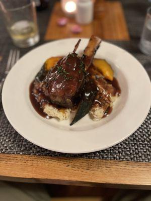 Wild Boar Ossobuco, Bordelaise, Caramelized onion & Bourbon Grits, Chili & Honey Roasted Acorn Squash