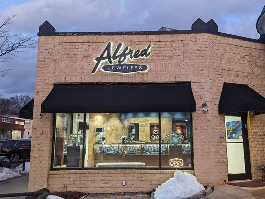 Alfred Jewelers