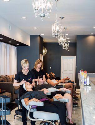 Skinphorea Facial Bar & Acne Clinic