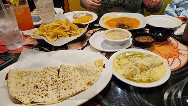 Mushroom quesadilla, cheese enchilada with green sauce