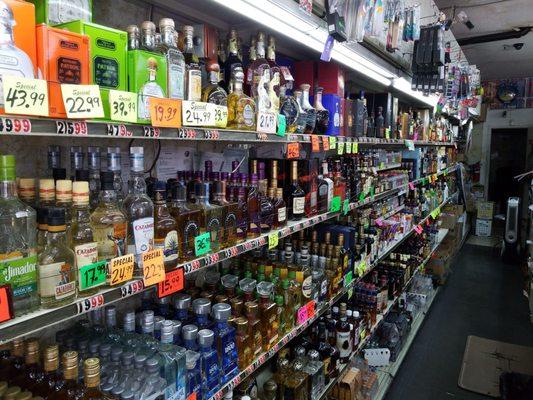 Macks Liquor