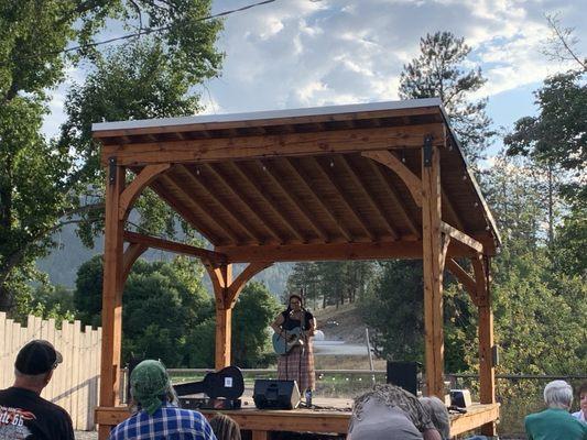 Hannah Jackson LIVE in hometown