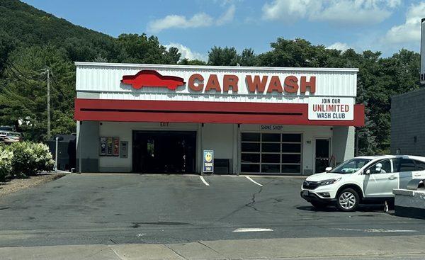 Peterson's Car Wash
