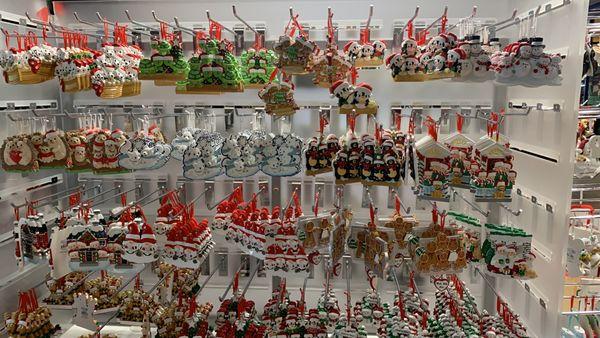 Personalize your Christmas ornaments for your Christmas tree and for gift exchange