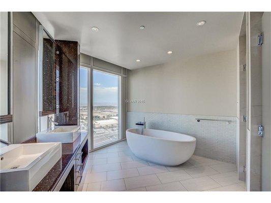 Chris Scherzinger Now Showing on Las Vegas Blvd CALL TODAY 702-907-4899
KEY REALTY LLC