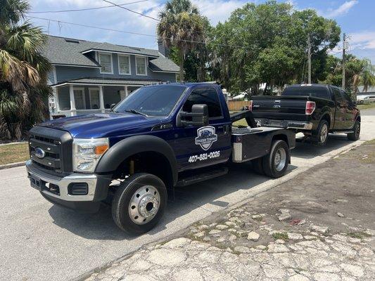 Dylexis Towing And Recovery