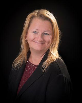 Lynn Hess - Realty One Group