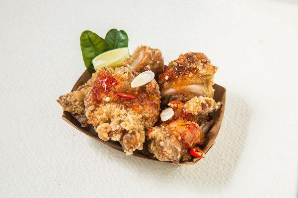 Thai fried chicken with sweet chili sauce