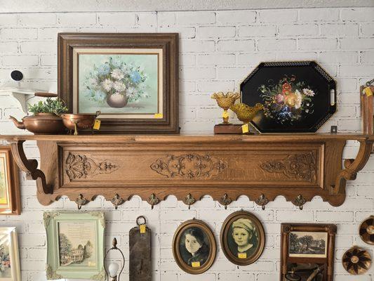 Rusty Petals Vintage, Antiques and Home Decor