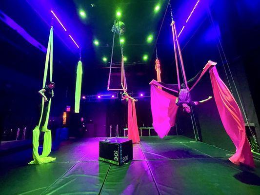 Aerial Silks | Aerial Classes | Aerial Yoga | Circus Classes | Trapeze | Aerial Arts | Circus Arts | Fun Fitness Brooklyn