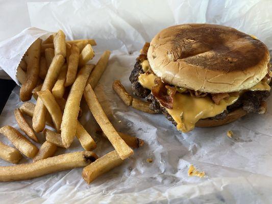 Bacon cheese burger