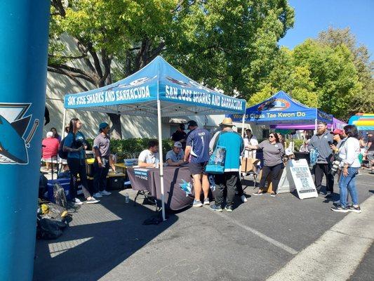 San Jose Sharks signing